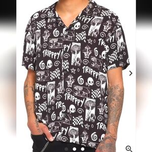 TRIPPY MUSHROOM SKULL BUTTON-UP